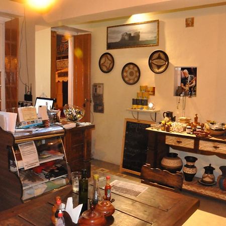 Cafe Preto Pousada E Bistro มูกูเจ ภายนอก รูปภาพ